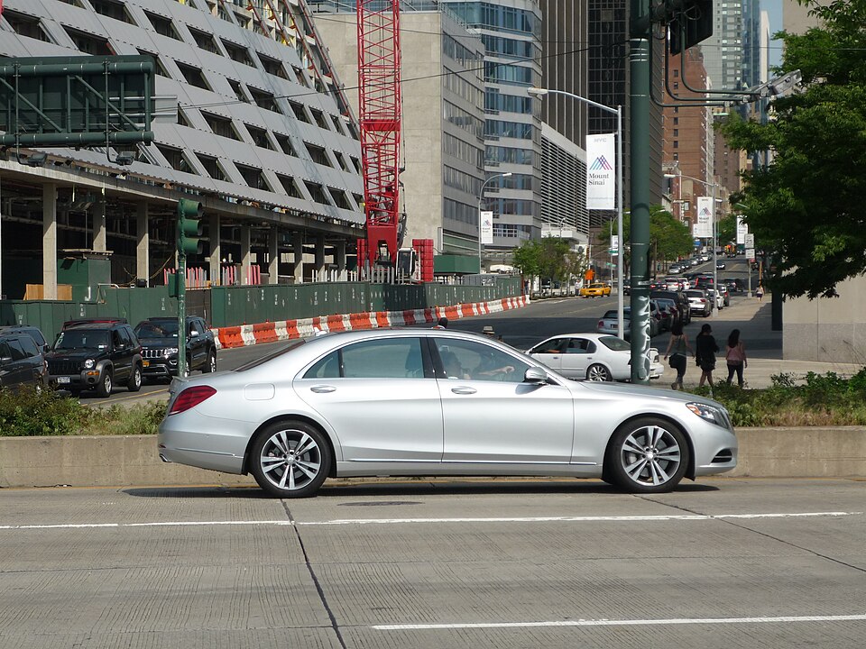 纽约豪华包车与Black Car服务：机场接送、商务接待及小时用车｜Mercedes-Benz S-Class (31919175821)