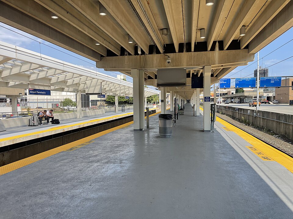 费城机场到Wilmington怎么安排？特拉华探亲接送｜Philadelphia international airport station