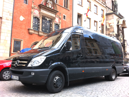美东包车确认单应该写什么？日期、停靠与报价模板｜Mercedes-Benz Sprinter Black