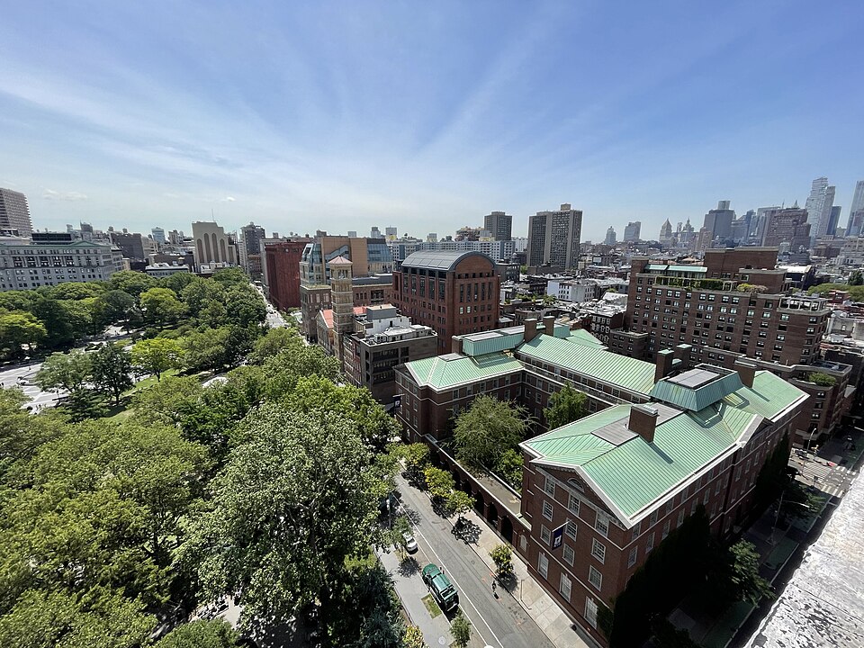 纽约大学访校怎么会合？楼栋、地铁与家庭接送｜NYU Campus aerial