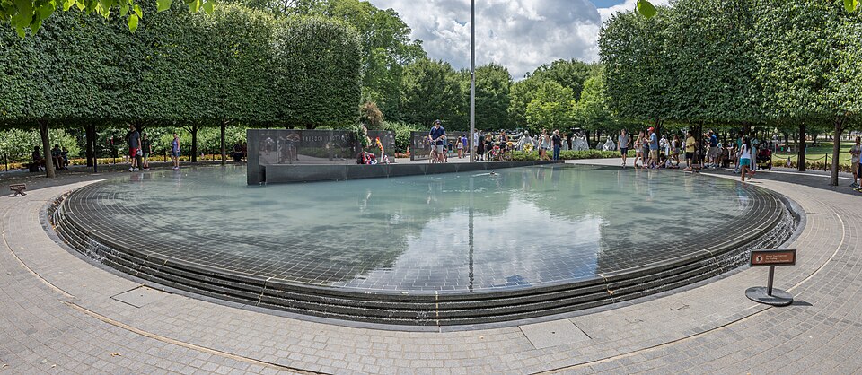 华盛顿朝鲜战争纪念碑怎么去？纪念地礼仪与家庭短停｜Korean War Veterans Memorial Pool of Remembrance, July 2017 01