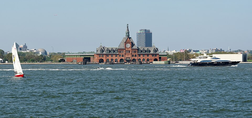 自由州立公园旧铁路总站看什么？历史建筑与家庭短停｜Central Railroad of New Jersey Terminal, New Jersey, 20231001 1146 1055