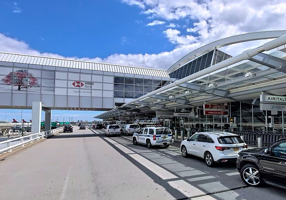 JFK机场清晨航班怎么安排送机？｜Terminal 1 JFK Departures
