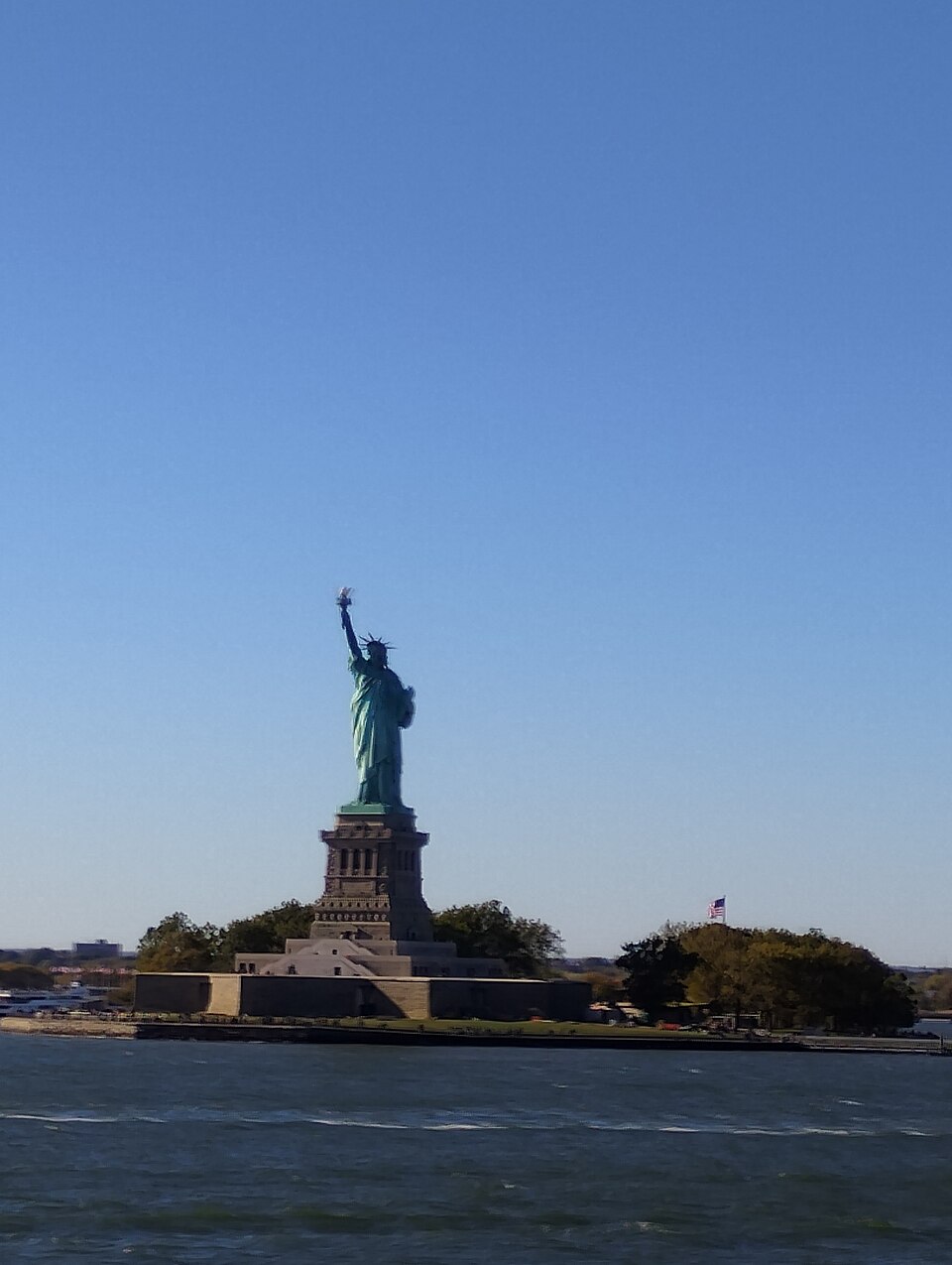自由女神像怎么去？登岛、远眺与家庭接送安排｜Statue of Liberty from Ferry (1)