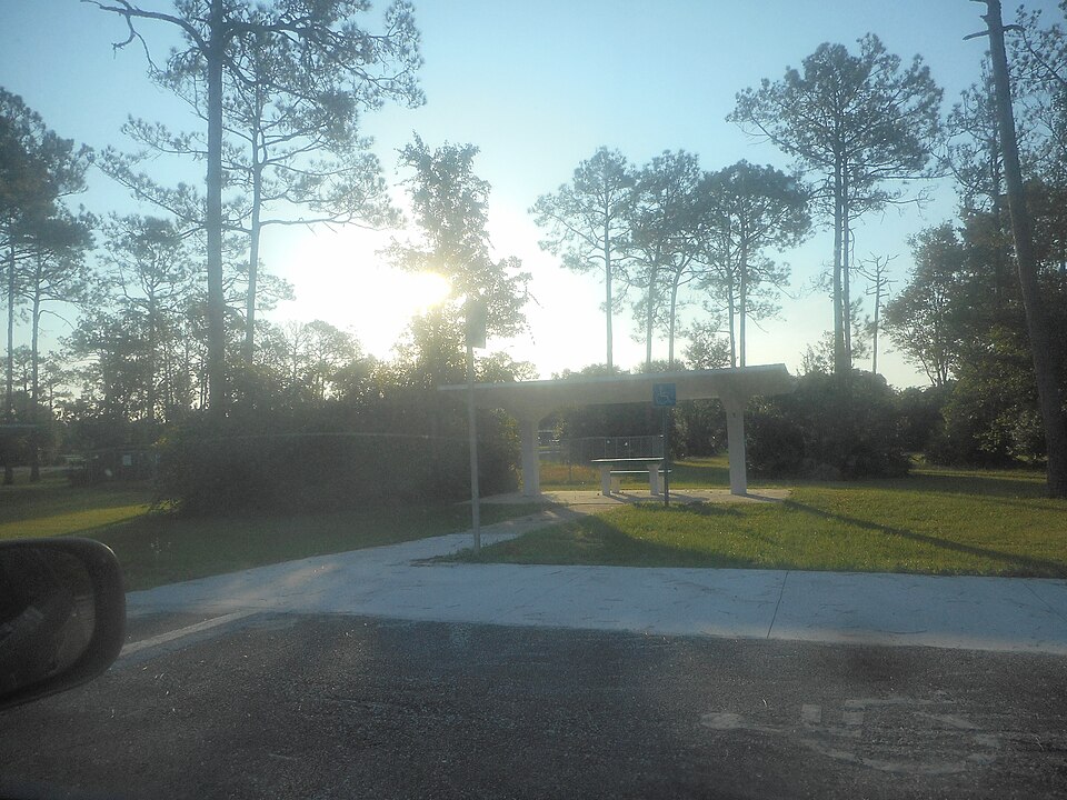 父母第一次坐长途车游美国，休息站和午餐时间怎样安排？｜Interstate 95 Rest Area 20332; Handicapped Picnic Shelter