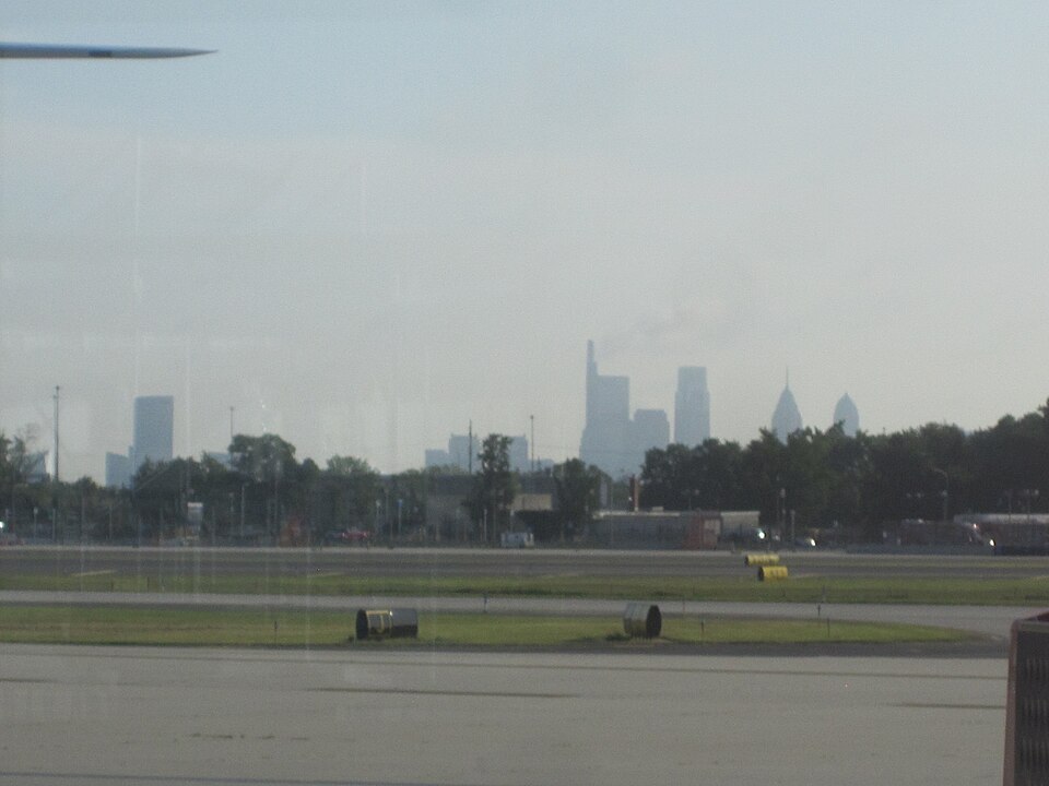费城机场到Cherry Hill怎么走？新泽西探亲与行李接送｜Philadelphia Skyline seen from PHL 2