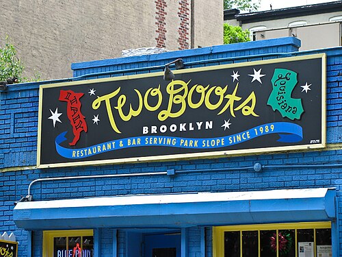 纽约早午餐怎么安排？预约、等位与家庭上午行程｜Two Boots Restaurant, Brooklyn, NYC
