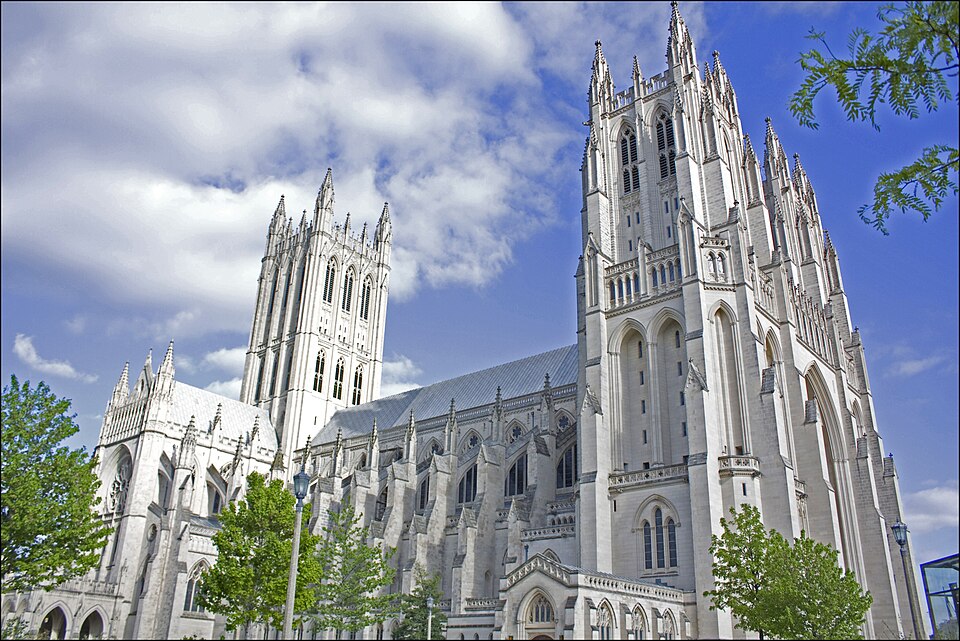 华盛顿国家大教堂怎么参观？门票、礼拜与家庭交通｜National Cathedral in DC