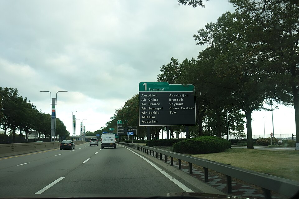 JFK机场到长岛交通攻略：私人接送与公共交通｜JFK Airport td (2021-10-11) 037 - Van Wyck Expressway