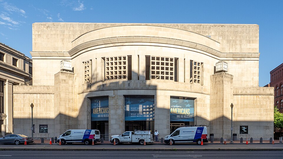 华盛顿大屠杀纪念馆适合孩子吗？门票、年龄与参观取舍｜The United States Holocaust Memorial Museum (USHMM) (53831937253)
