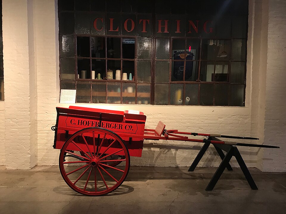 巴尔的摩工业博物馆怎么玩？港口制造与家庭看展｜C. Hoffberger Co. Ice and Coal Wagon, Baltimore Museum of Industry, 1415 Key Highway, Baltimore, MD 21230 (40795711495)