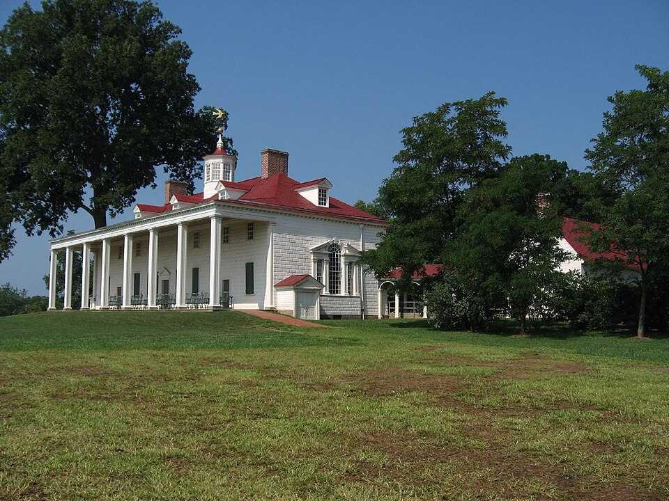 华盛顿近郊怎么选？弗农山庄与大瀑布公园家庭出游｜Northwest Face of Mount Vernon, Near Alexandria, Virginia (2731036948)