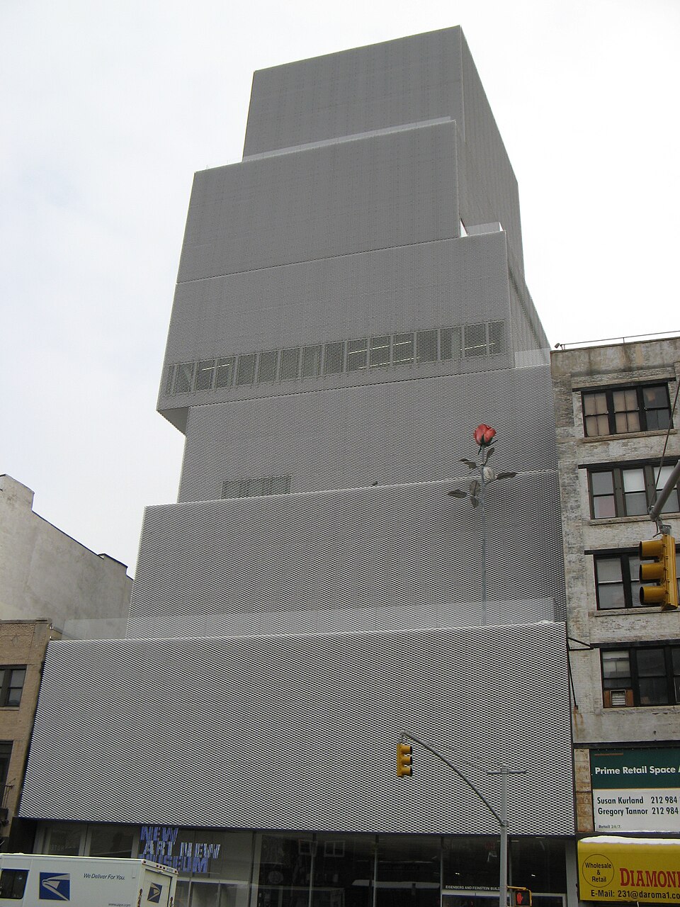 纽约新博物馆怎么参观？当代艺术、开放状态与下城交通｜The New Museum on the Bowery. - panoramio