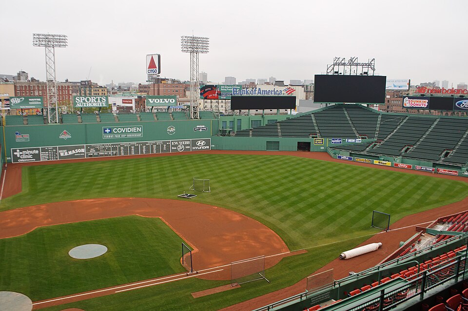 波士顿芬威球场怎么参观？导览与比赛票家庭比较｜Fenway Park (7186365478)