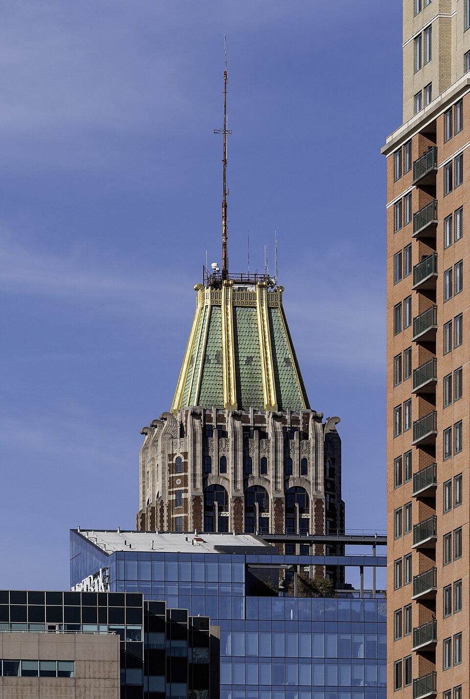 紐約到巴爾的摩 Baltimore 包車：內港、大學醫院與會展接送｜Bank of America Building Baltimore MD1