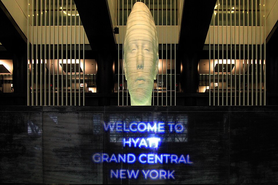 纽约落地第一天怎么安排？时差、酒店与短行程取舍｜Hyatt Grand Central New York Lobby Entrance 2022