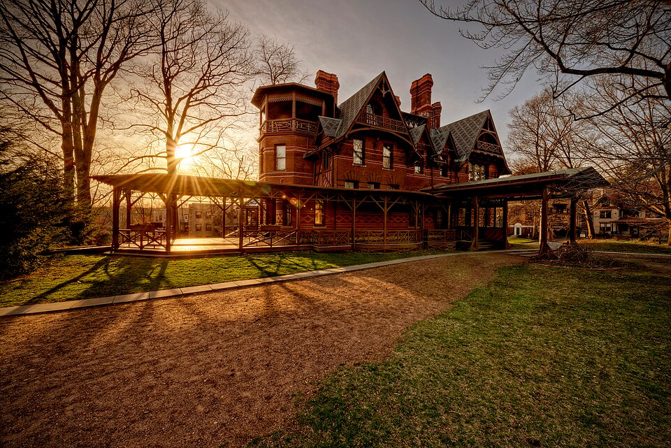 马克吐温故居怎么参观？导览语言与家庭路线｜The Sun Sets on the Mark Twain House and Museum