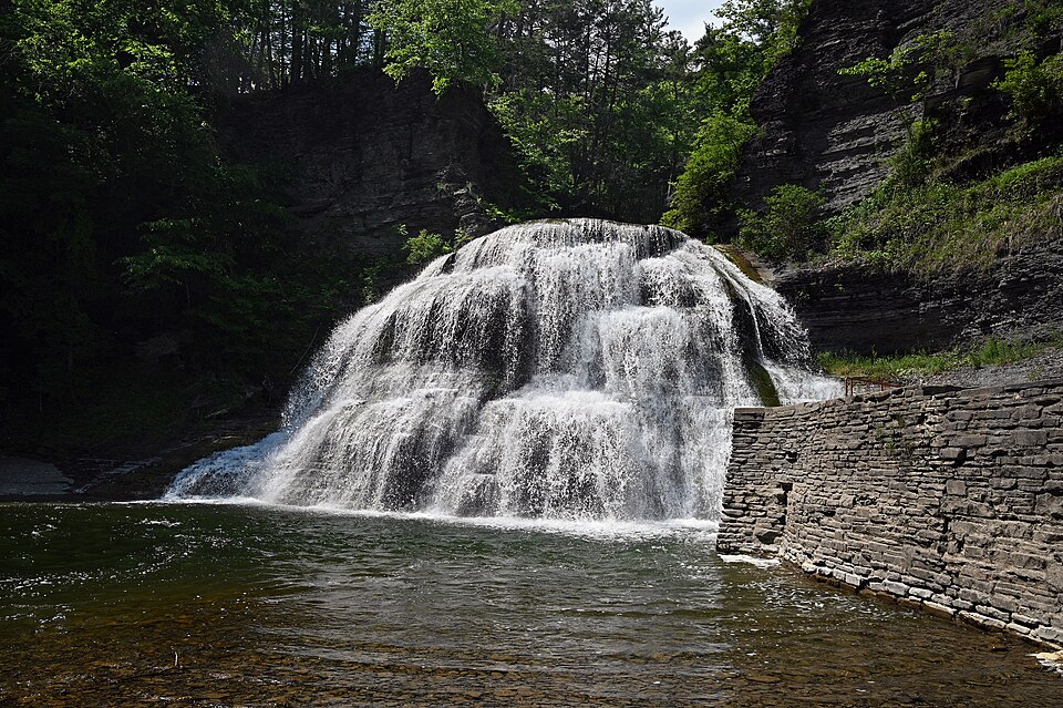 伊薩卡Robert Treman公園怎麼選路線？瀑布與家庭體力｜Robert H. Treman State Park - Lower Falls 01