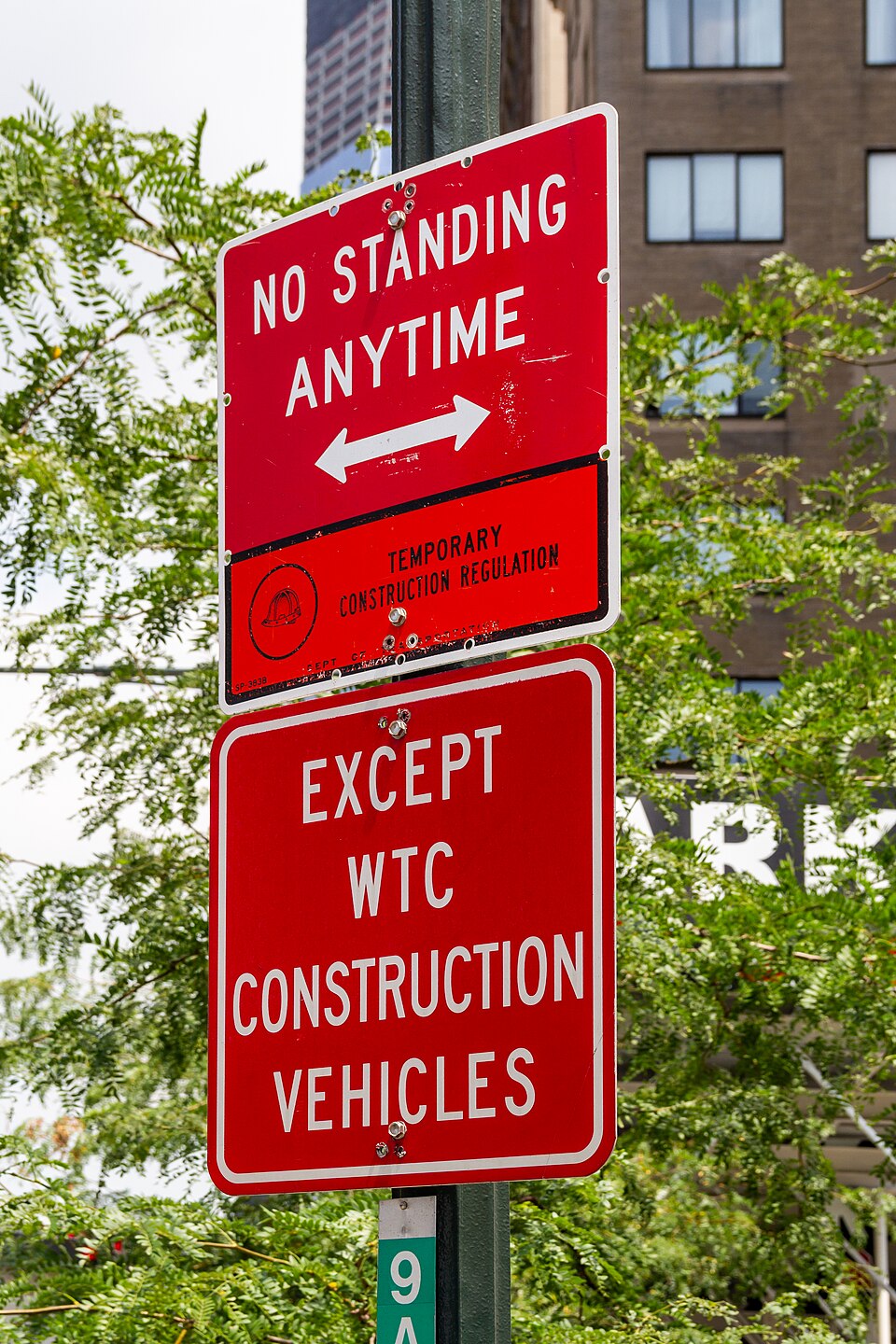 紐約接送點臨時封路怎麼辦？備用地址與合法下客｜New York City (New York, USA), Manhattan, WTC Construction Site -- 2012 -- 6573