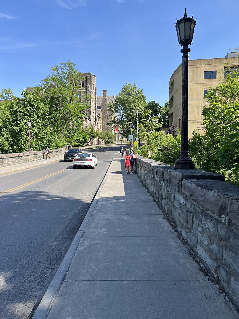 JFK機場到康奈爾大學怎麼走？留學生接機交通全攻略｜Cornell University West Campus entrance
