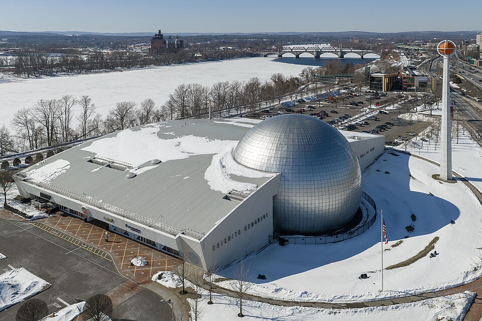 馬薩諸塞籃球名人堂怎麼玩？體育興趣家庭半日｜Naismith Memorial Basketball Hall of Fame (Springfield, MA)