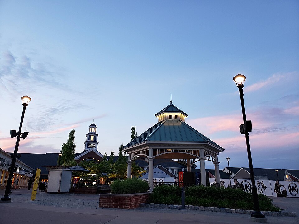 紐約購物包車攻略：曼哈頓、Woodbury與多站接送｜Woodbury Common Premium Outlets Hudson Valley District