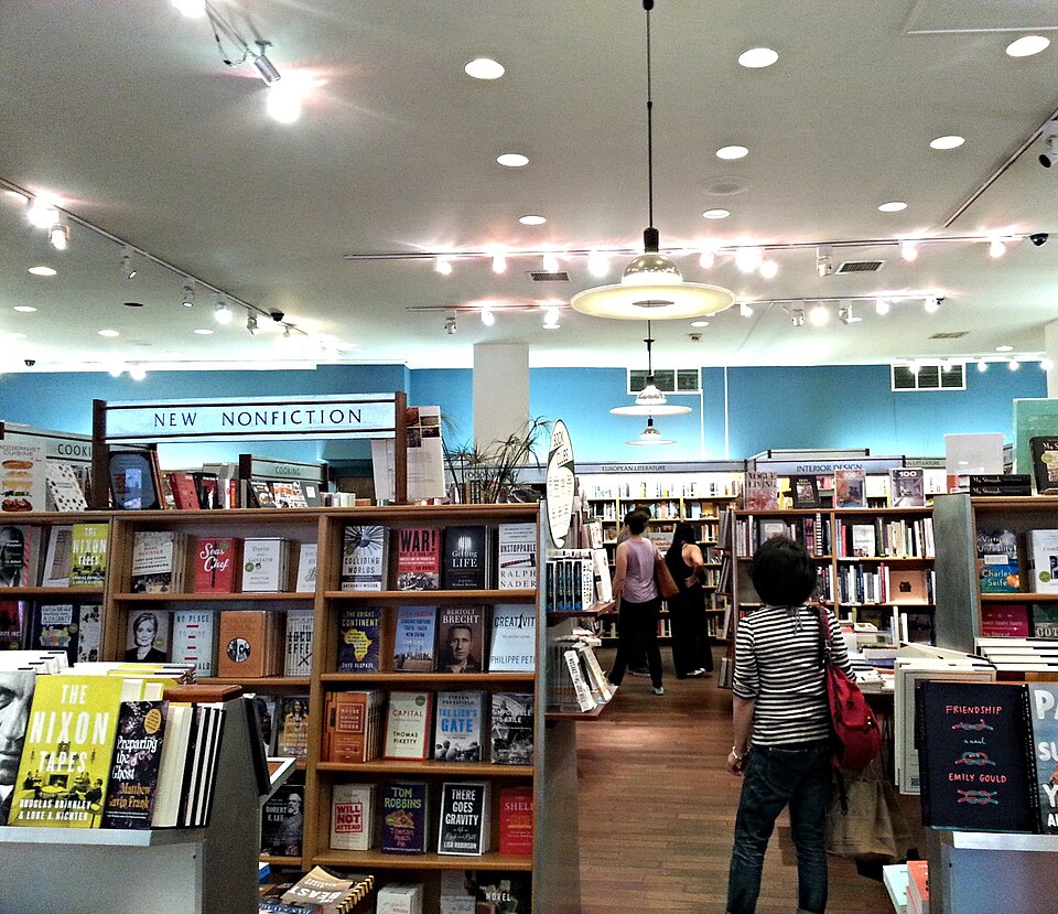 纽约独立书店路线怎么选？格林威治村与Tribeca半日｜McNally Jackson Bookstore. Spring Street. NYC. (15133130502)