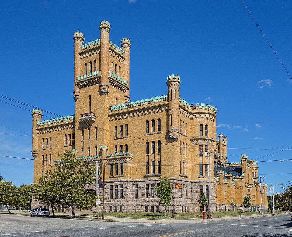 普罗维登斯值得去吗？河岸、校园与美东路线取舍｜Cranston Street Armory Providence Rhode Island