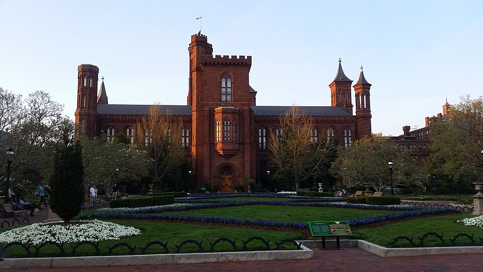 帶父母去華盛頓看博物館,怎樣安排上下車和中途休息?|Smithsonian "Castle" and Enid Haupt Garden - March 2016